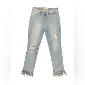 Free People Women’s Great Heights Frayed Ankle Skinny Jeans Size 29